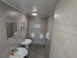 Bathroom area