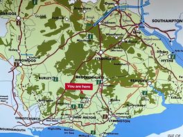 Location of site and nearby attractions