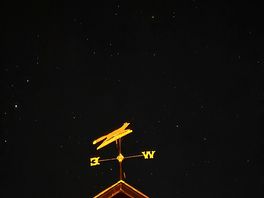 Clear skies wonderful night sky view