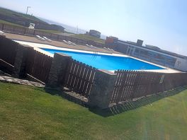 Pool onsite