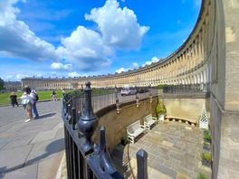 The royal crescent bath.