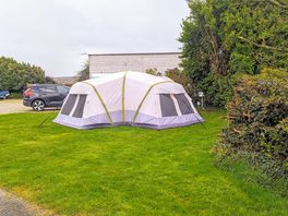 Huge 10m² pitches