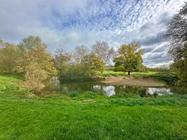 Lacock abbey grounds