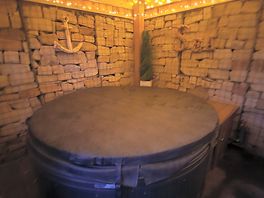 Hot tub area