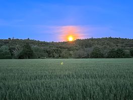 Le levé de la lune vue de notre emplacement