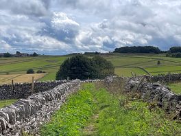 Short walk to the pub.
