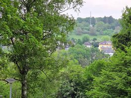 Widok na górzystą okolicę