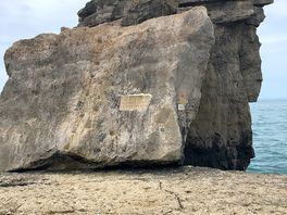 Edge of portland bill