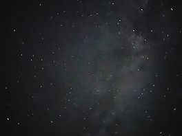 Clear skies and no light pollution.