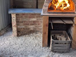 Pizza oven