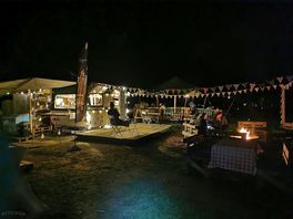 Bardzo praktyczny bar.