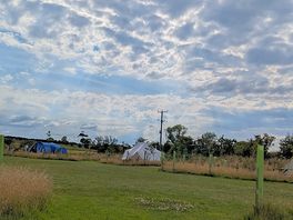 Other tents a good way away