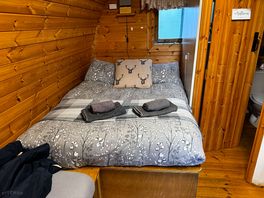 Fresh bedding comfy mattress