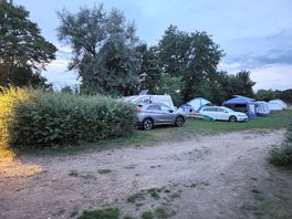 Stellplatz für wohnwagen/ wohnmobile