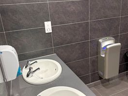 Shower/ toilet block