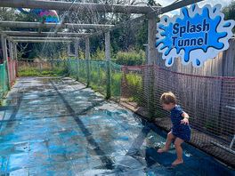 Splash tunnel