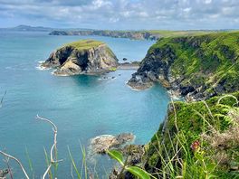 Cliff top walk back to porth clais