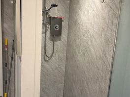 Very clean showers