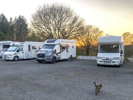 Gravel touring pitches