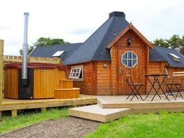 Exterior of the double cabin