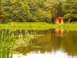 Pod on the lake
