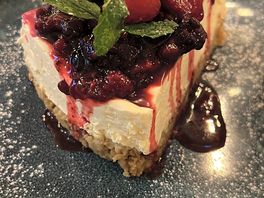 Cheesecake- outstanding.