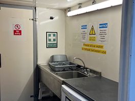 Washing up station