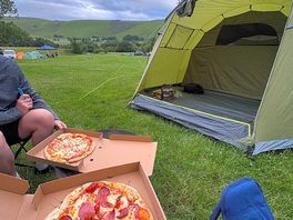 Pizza from the george pub in castleton