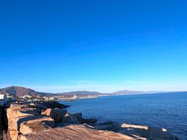 Promenade to rear of site