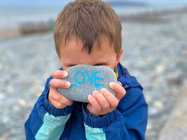 Beach near penmaenmawr morfa rd, tunnel access, outdoor paddling pool lots of rocks to collect