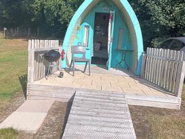 Hut