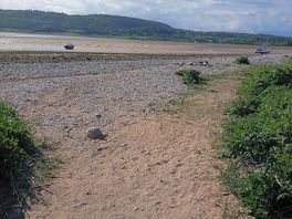 Red dragons bay 10 mins from site