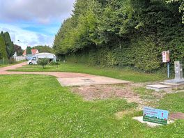 Emplacements camping-car avec soin