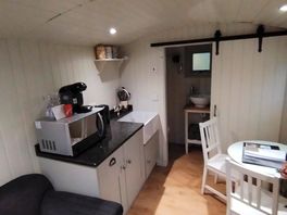 Compact kitchen area