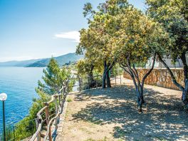 Terrazze sul mare per le tende