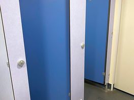 Two toilets available during our stay.