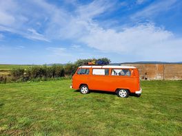 Lovely camper on pitch