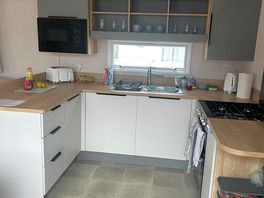 Lovely big kitchen area