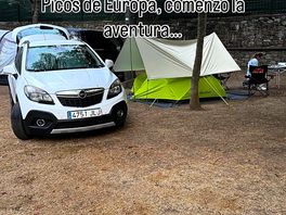 Acampada a full.