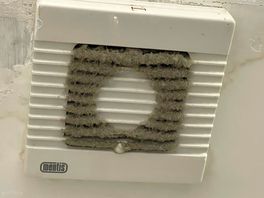 Extractor fan above the shower!