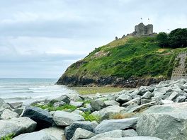Criccieth beach
