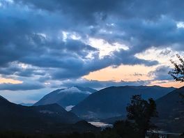Il tempo è un po' ballerino, ma ti regala ogni giorno colori diversi