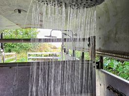 Showers were very enjoyable.