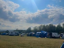 Sunshine and good times on the overflow field!