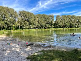 Swimming lake