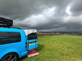 Stormy skies are brewing !