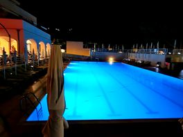 Pool abends