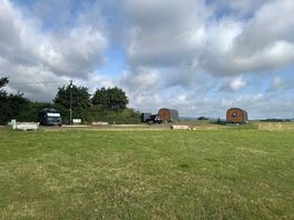 Pitches & pods