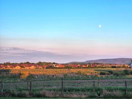 View from the entrance of the campsite, the moon rise