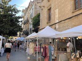 Canet de mar avondmarkt